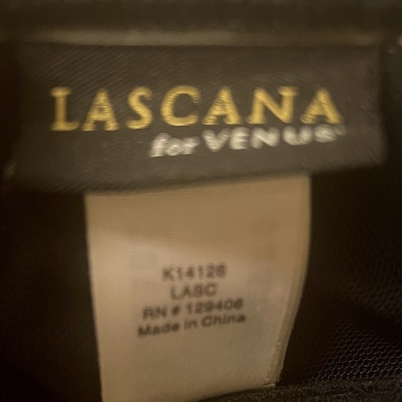 Lascana by Venus Floral Polka
Dots One Piece Swim bathing suit size 14 DDD - Picture 7 of 7